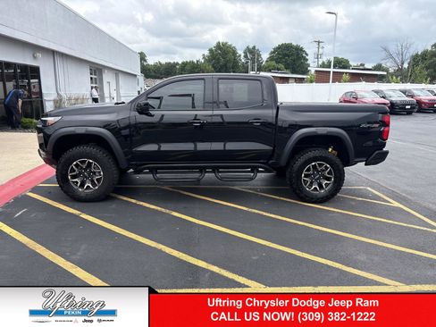 Used 2023 Chevrolet Colorado ZR2 w/ ZR2 Convenience Package III AWD/4WD image 1