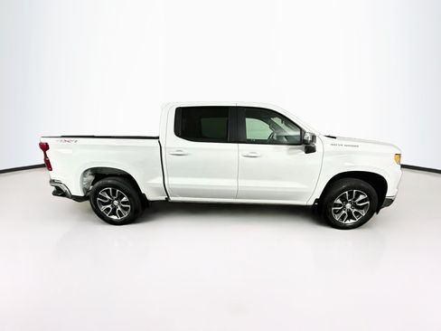 Used 2024 Chevrolet Silverado 1500 LT AWD/4WD image 10