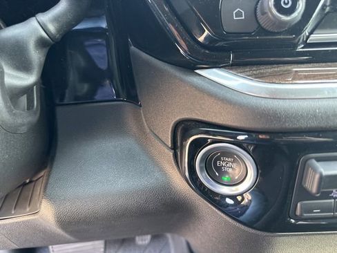 Used 2022 Chevrolet Silverado 1500 RST AWD/4WD image 22
