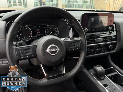 Used 2025 Nissan Pathfinder Rock Creek AWD/4WD image 11