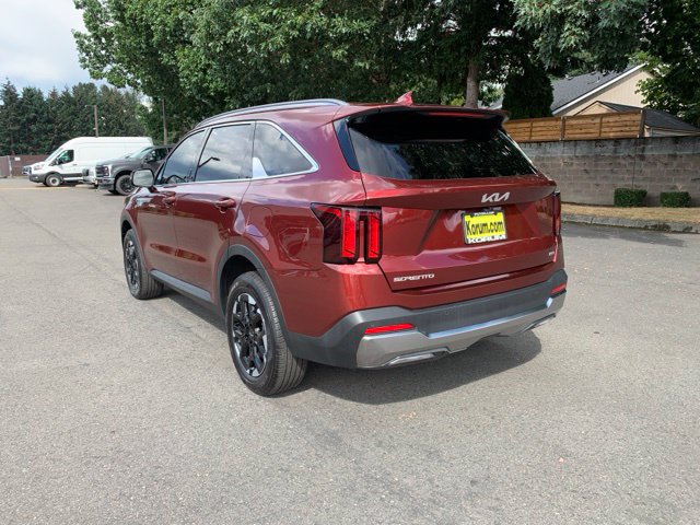 Used 2025 Kia Sorento S AWD/4WD image 3