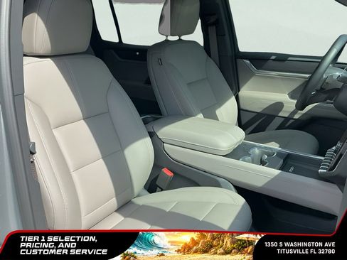 New 2026 GMC Acadia Elevation w/ Elevation Premium Package FWD image 16