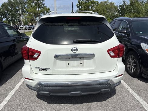 Used 2017 Nissan Pathfinder S FWD image 8