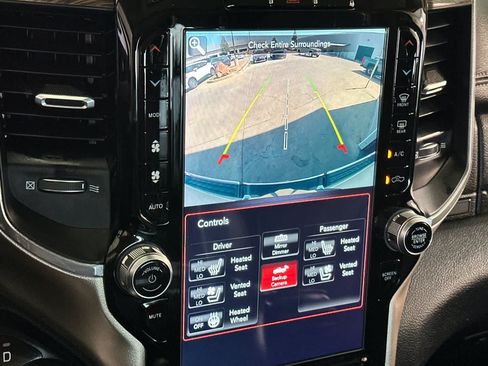 Used 2020 RAM 1500 Laramie RWD image 21