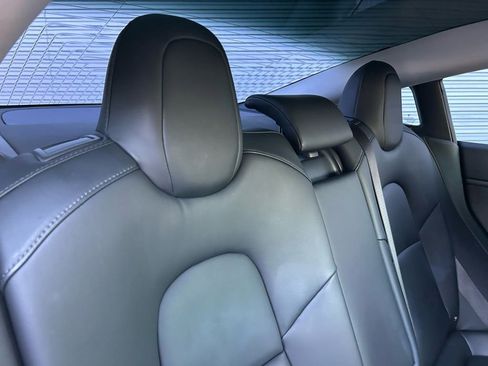 Used 2018 Tesla Model 3 image 48