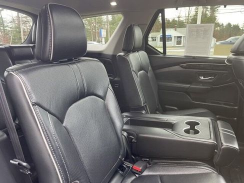 Used 2023 Honda Pilot Elite image 14