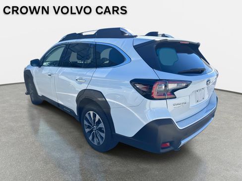 Used 2023 Subaru Outback Touring XT image 2