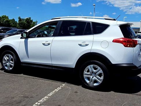 Used 2015 Toyota RAV4 LE AWD/4WD image 6