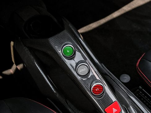 Used 2017 Ferrari 488 Spider RWD image 22
