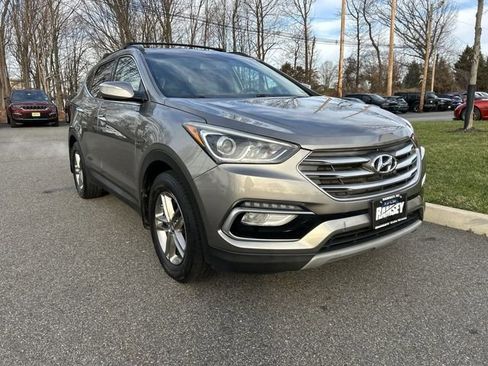 Used 2018 Hyundai Santa Fe Sport image 2