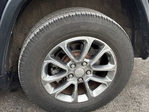 Used 2014 Jeep Grand Cherokee Limited image 7