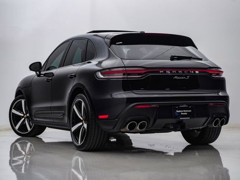 Used 2022 Porsche Macan S AWD/4WD image 3