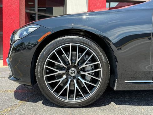 Used 2023 Mercedes-Benz S 580 4MATIC Sedan image 5