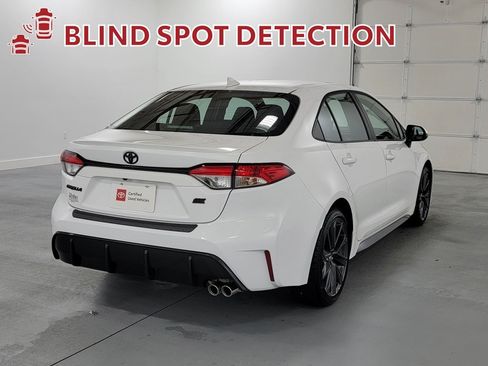 Certified 2025 Toyota Corolla SE w/ SE Premium Package FWD image 8