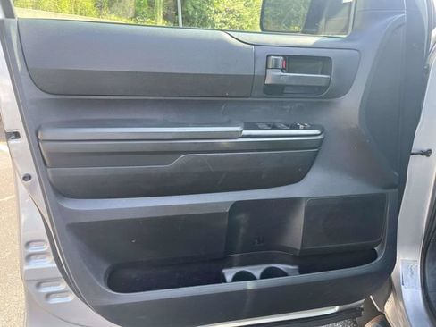 Used 2015 Toyota Tundra SR AWD/4WD image 18