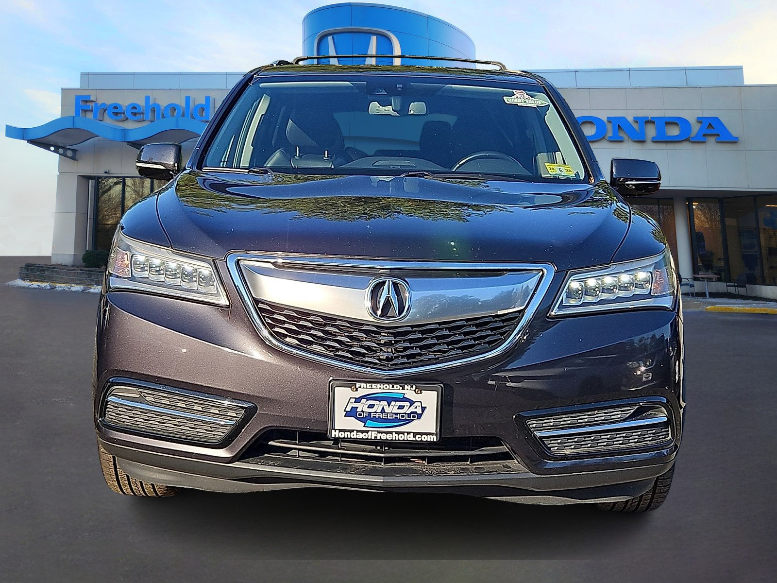 Used 2015 Acura MDX w/ Technology Package AWD/4WD image 2