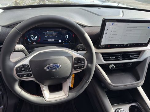 New 2026 Ford Explorer Active w/ Active Comfort Package AWD/4WD image 27