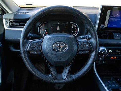 Used 2024 Toyota RAV4 XLE image 17