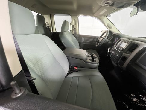 Used 2017 RAM 1500 Express w/ Express Value Package AWD/4WD image 25
