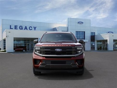 New 2027 Ford Expedition Max Platinum w/ Driver's Package RWD image 3