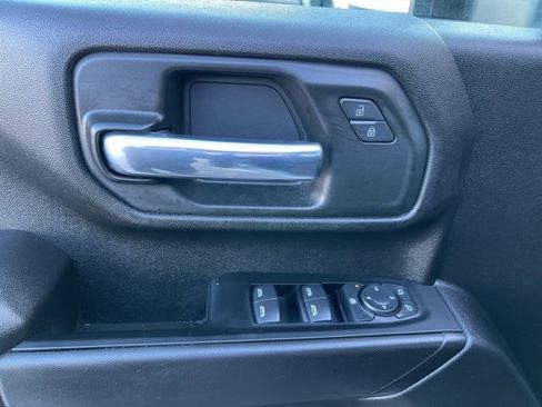 Used 2024 GMC Sierra 3500 Pro w/ Convenience Package image 13