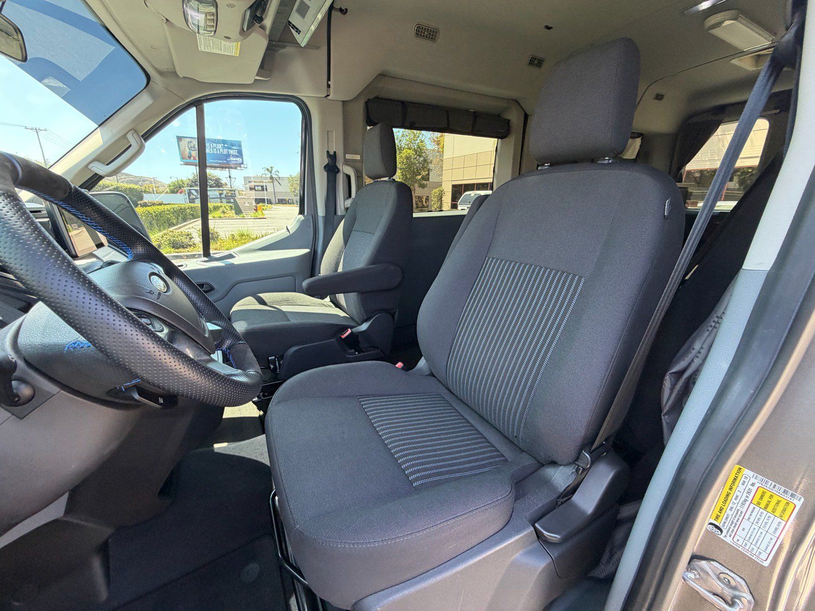 Used 2015 Ford Transit 350 XLT RWD image 30