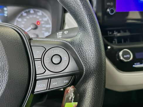 Certified 2025 Toyota Corolla LE FWD image 17