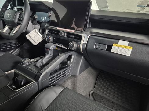 New 2026 Toyota 4Runner 4WD image 38