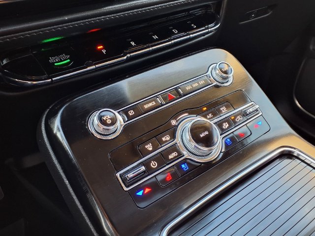 Certified 2022 Lincoln Nautilus Reserve w/ Luxury Package FWD image 12