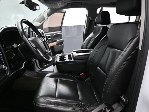Used 2018 Chevrolet Silverado 1500 LTZ AWD/4WD image 9
