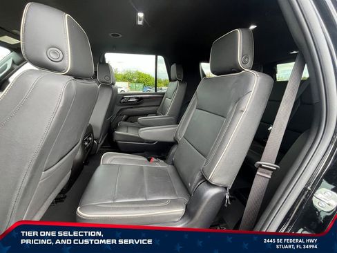 Used 2025 Chevrolet Tahoe Premier RWD image 12