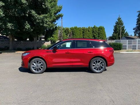 New 2025 Lincoln Corsair Grand Touring w/ Equipment Group 301A image 2