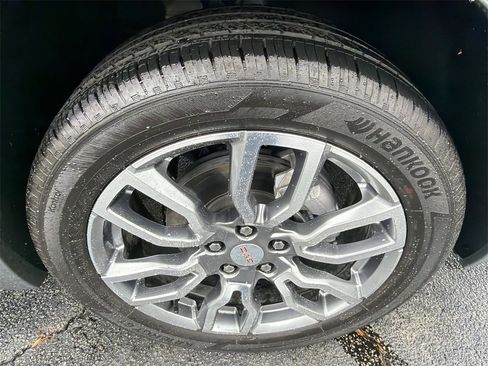 Used 2024 GMC Terrain Denali w/ Denali Premium Package image 12