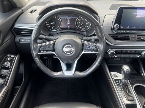 Used 2024 Nissan Altima 2.5 SR image 18