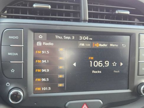 Certified 2025 Kia Soul LX w/ LX Technology Package FWD image 25