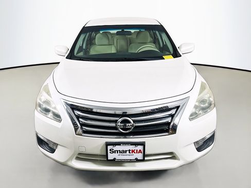 Used 2015 Nissan Altima 2.5 S w/ Power Driver Seat Package FWD image 2