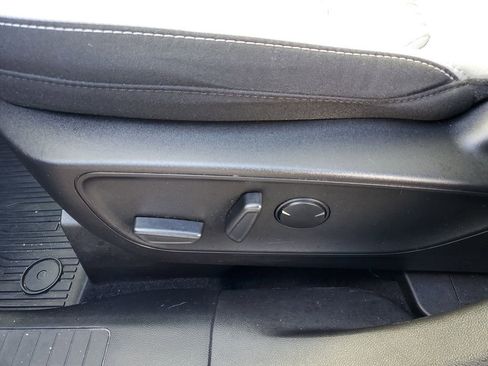 Used 2023 Ford Escape Active w/ Tech Pack #2 AWD/4WD image 11