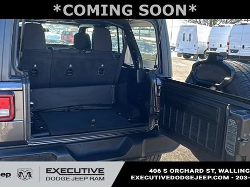 Used 2022 Jeep Wrangler Unlimited Sport AWD/4WD image 23
