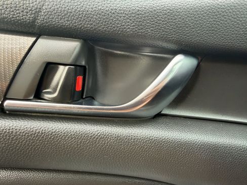 Used 2019 Honda Accord Sport image 15
