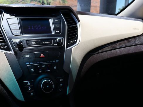 Used 2018 Hyundai Santa Fe Sport FWD image 43