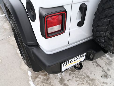 Used 2021 Jeep Wrangler Unlimited Sport image 13
