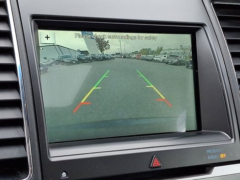 Used 2018 Ford Taurus Limited image 20