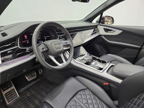 Used 2024 Audi Q7 3.0T Prestige w/ Prestige Package AWD/4WD image 12
