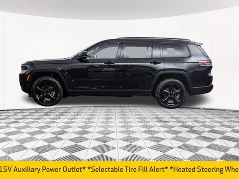 Used 2023 Jeep Grand Cherokee L Laredo AWD/4WD image 8