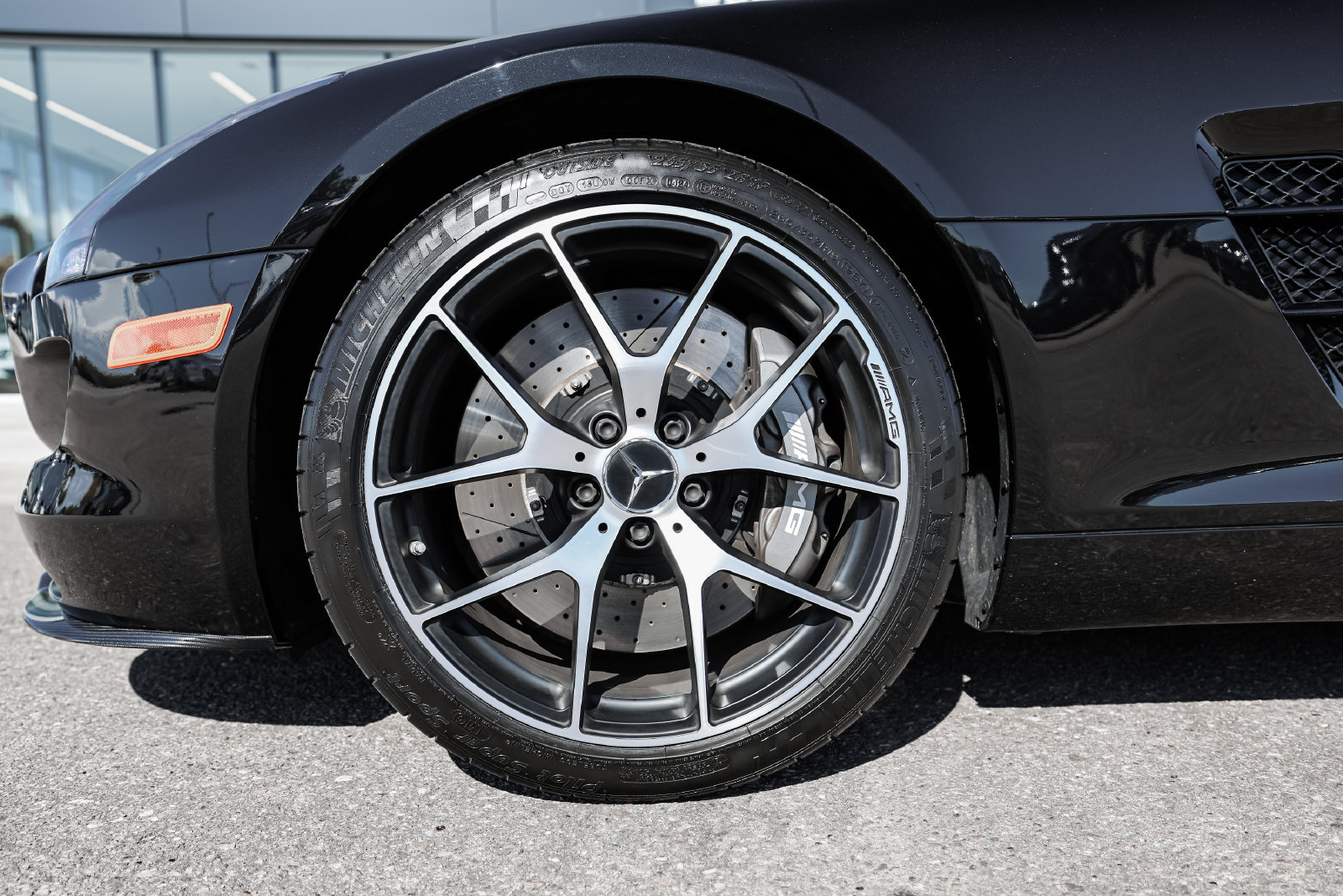 Used 2015 Mercedes-Benz SLS AMG GT Final Edition image 6