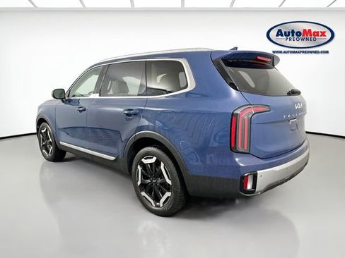Used 2023 Kia Telluride EX w/ EX Captain's Chair Package AWD/4WD image 6