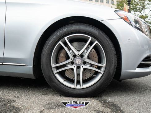 Used 2016 Mercedes-Benz S 550 4MATIC Sedan w/ Premium Package image 10