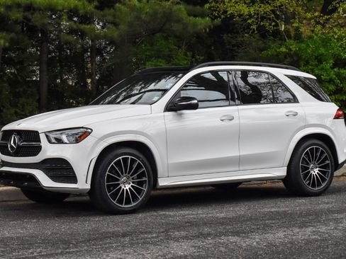 Used 2021 Mercedes-Benz GLE 350 4MATIC image 2