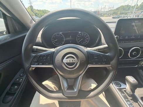 Certified 2024 Nissan Sentra SV FWD image 10