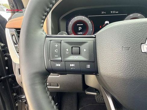 Used 2025 Nissan Rogue Platinum AWD/4WD image 22